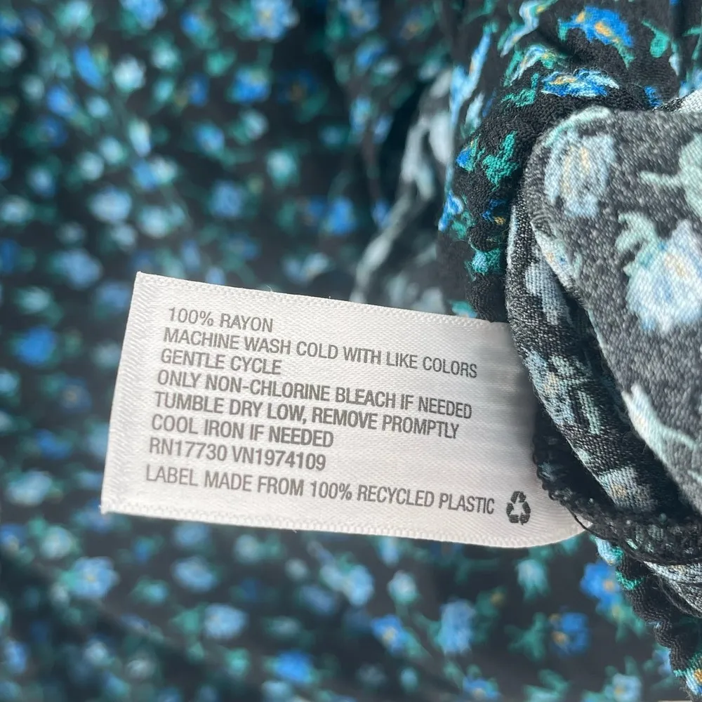 WILD FABLE Blouse Size Large NWT Floral Ruffle Blouson Puffly Long Sleeve Blue - Image 13