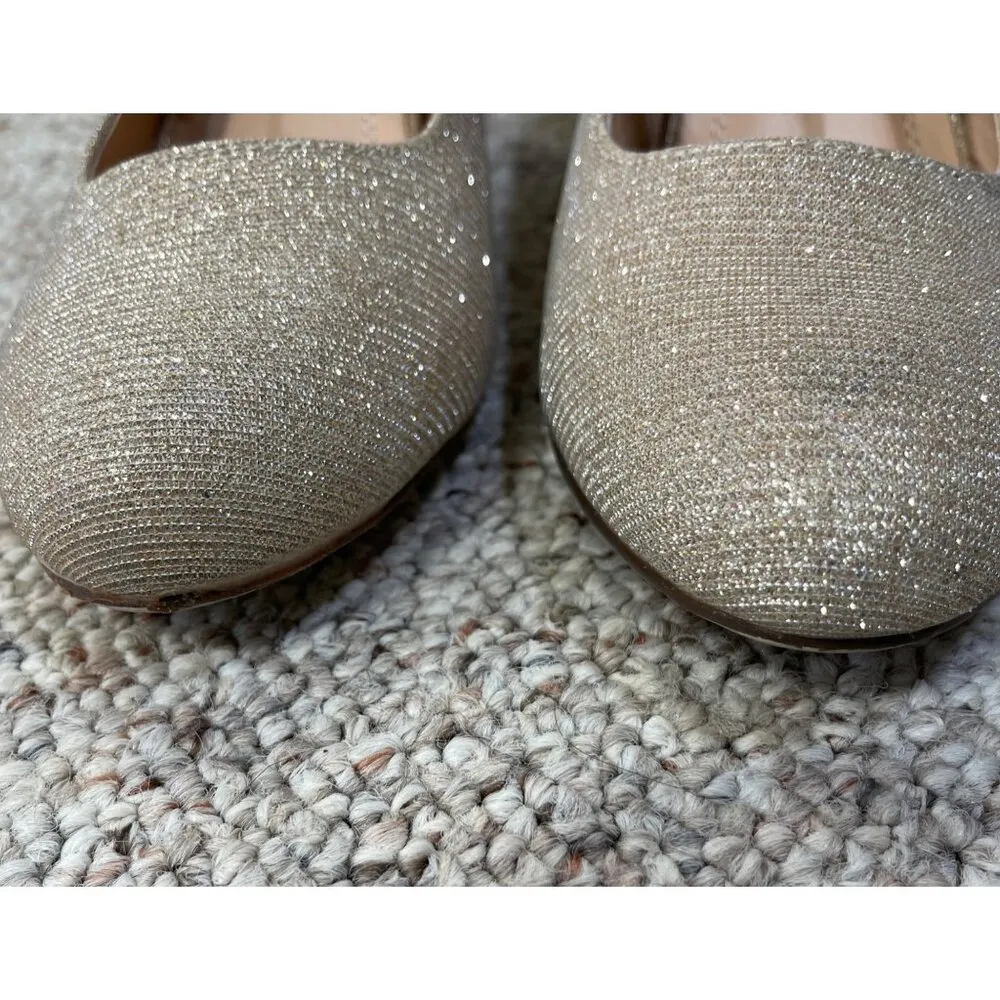 Chase + Chloe Kona Women's Round Toe Heel Mary Jane Pump Size 7.5 Gold - Image 4