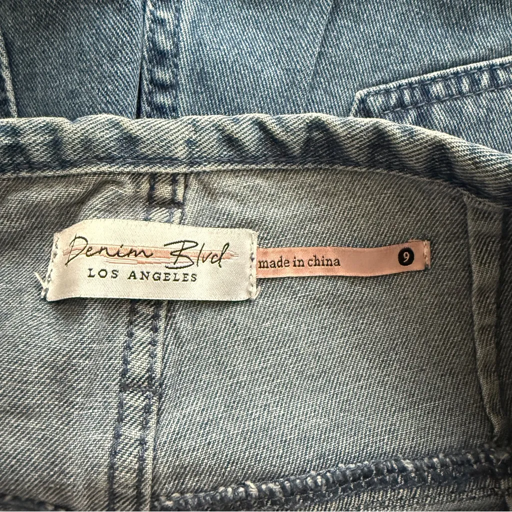 Denim Blvd. High Waisted Mom Jeans, Front Seam Detail, Junior’s Size 9 - Image 11