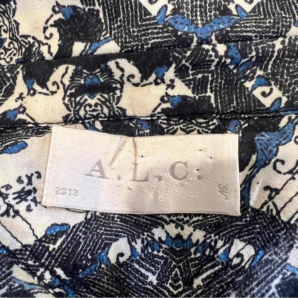 ALC Frank A.L.C. Patterned Button Down Silk Sleeveless Blouse - Image 6