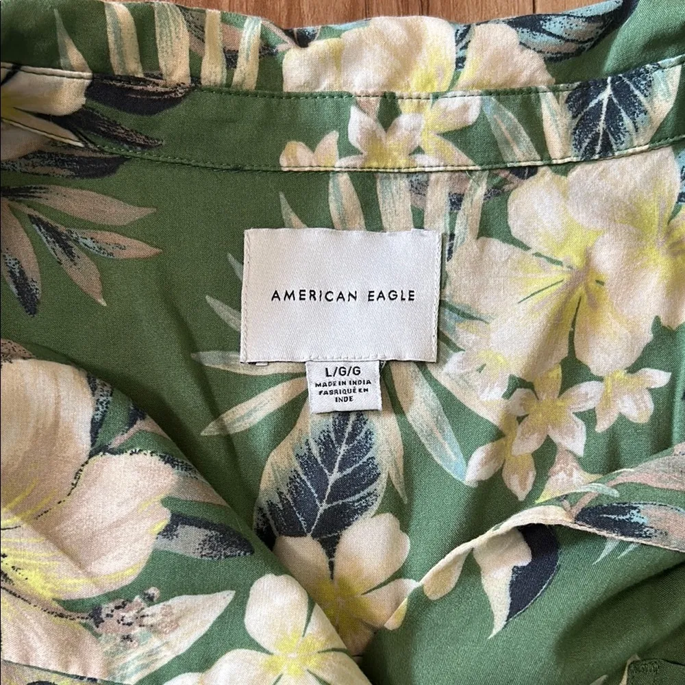 Green Short Sleeve Button Down Shirt - Image 3