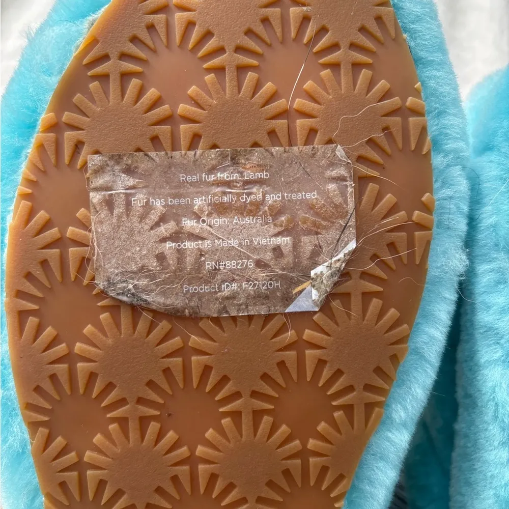UGG Fluffy Blue Slippers - Image 4