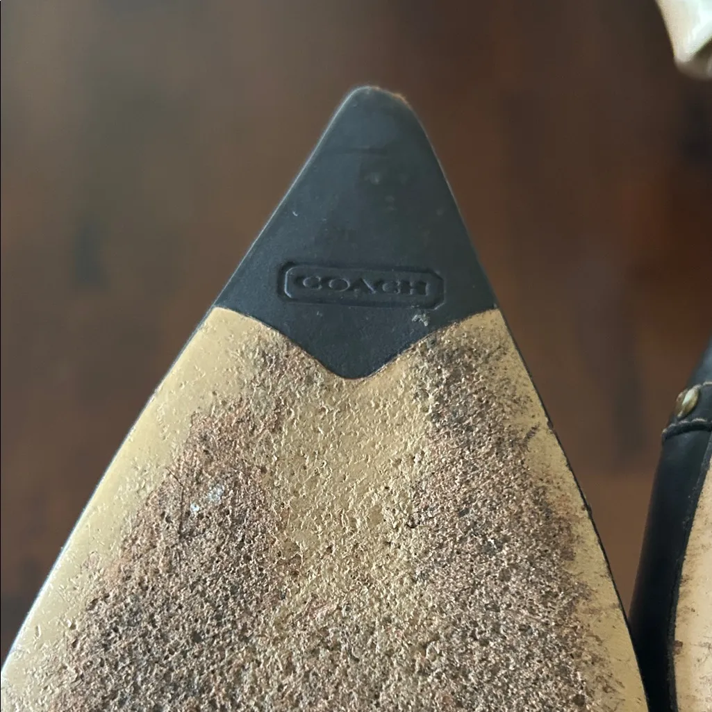 Coach Tabitha Kitten Heels Elegant Black Leather Women's Size 8 EUC - Image 9