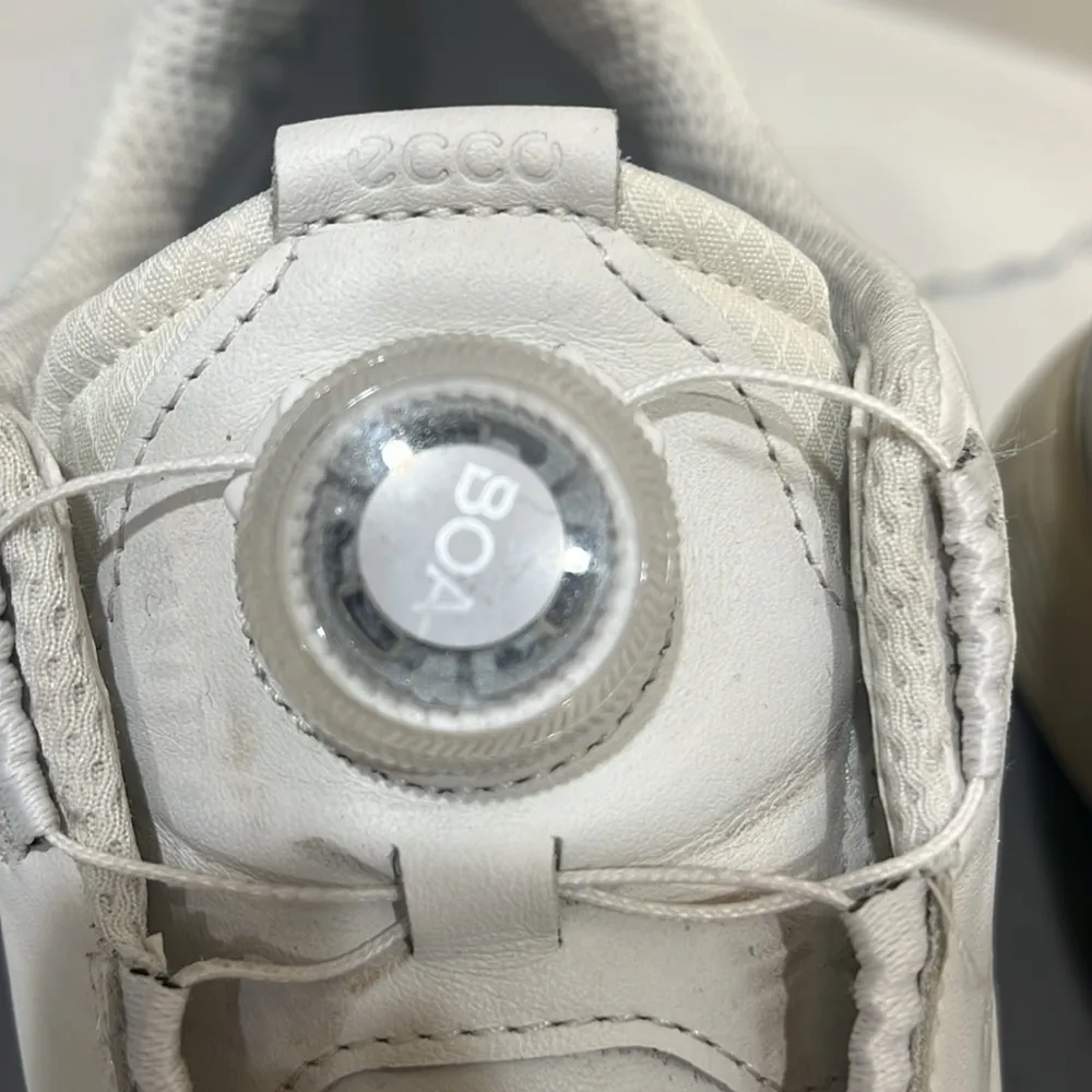Ecco ladies white golf shoes Size 10 - Image 3