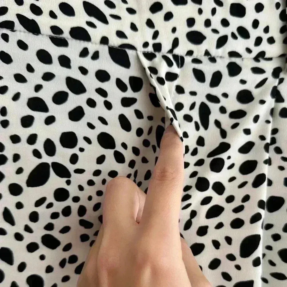 Zara Dalmatian Print Pleated Wide Leg Cropped Trouser Culottes in White, Med - Image 8