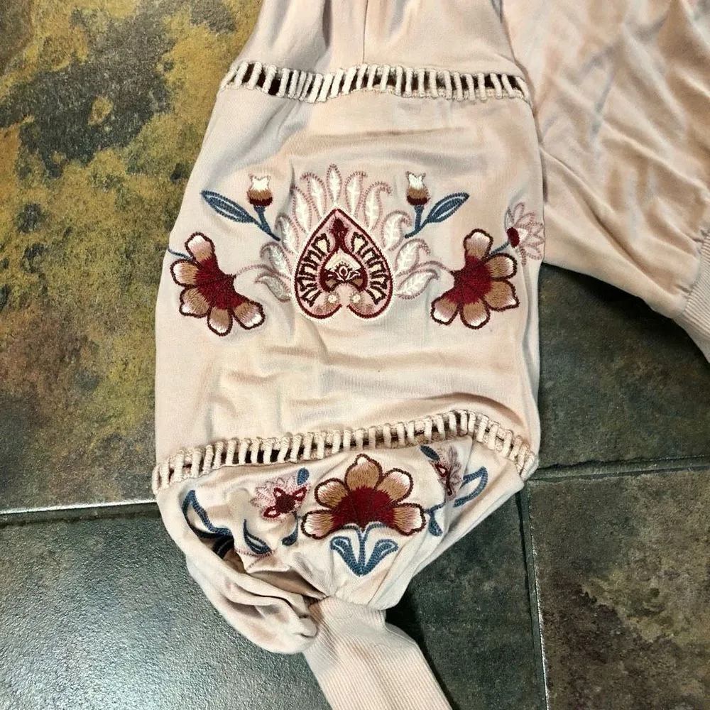 Harper Heritage Blush Pink Balloon Sleeves With Embroidery Flowers Small - Image 3