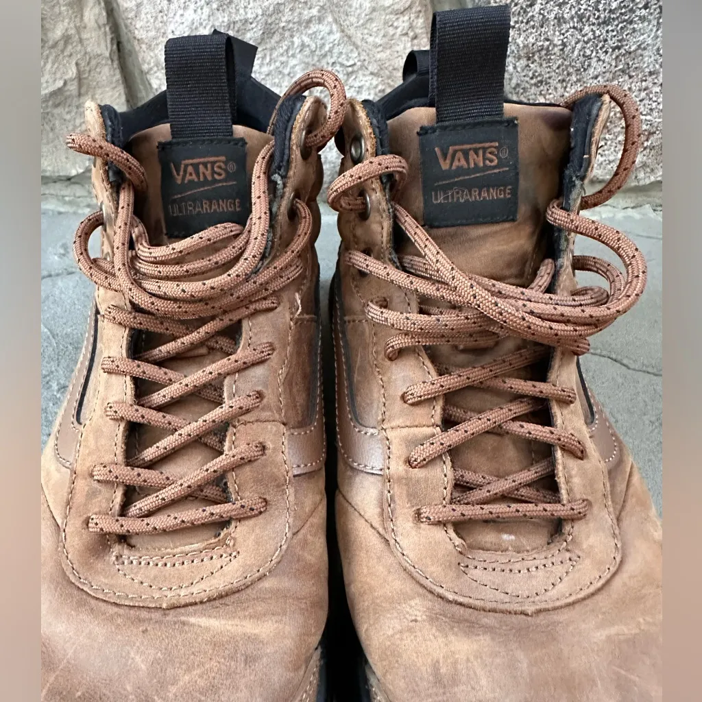 VANS ULTRARANGE HI
MTE DACHSHUND/BLACK UNISEX Leather Sneaker Boot Shoes - Image 12