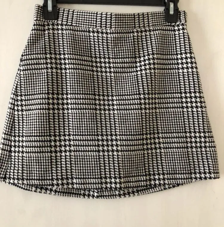 Forever 21 Houndstooth Skirt  - Image 3