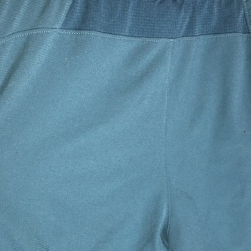 Under Armour loose cropped Capri pants size small hiking exploring blue …​ - Image 8