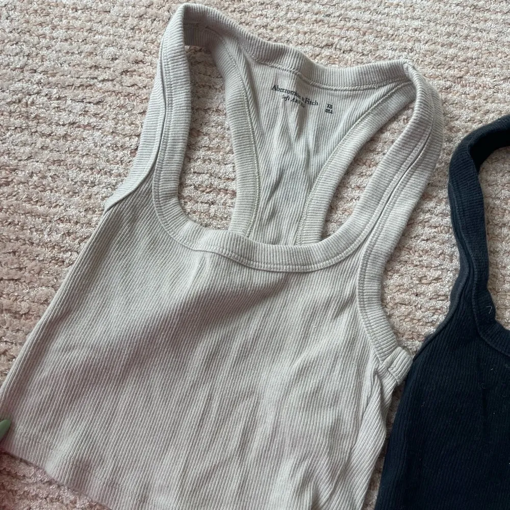 Abercombie Ribbed Tank Tops black and Tan - Image 3