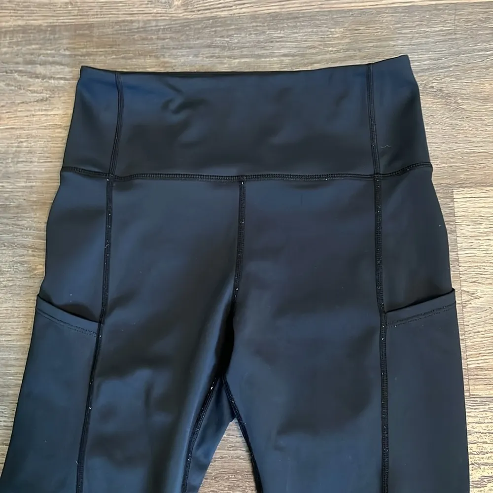 ZYIA Active High Rise Athletic Workout Leggings with White Reflective Dots 6-8 - Image 3