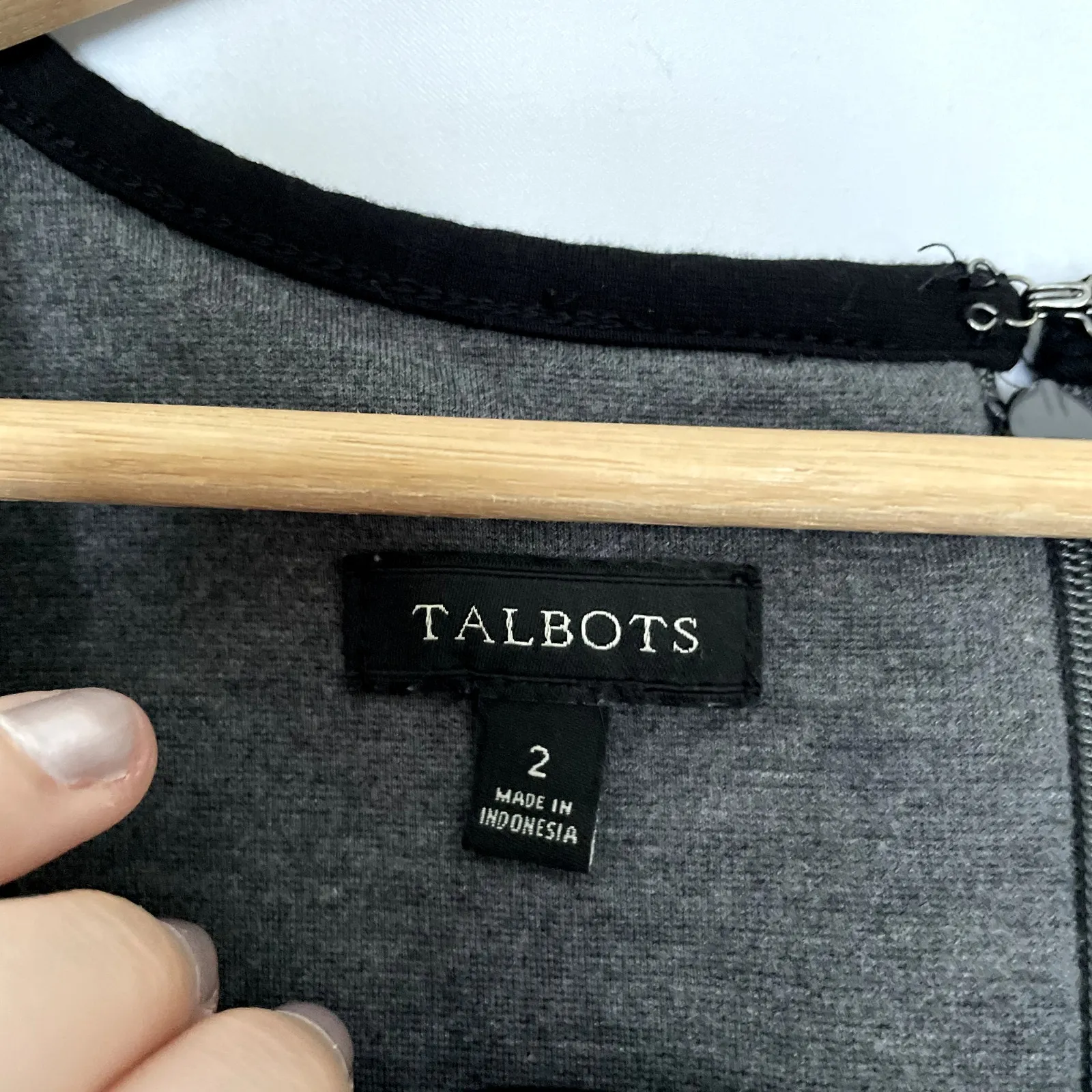 Talbots gray rayon midi dress black detail women's size 2 short sleeves preppy - Image 4