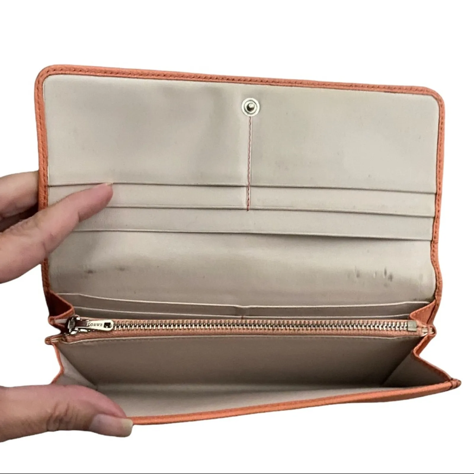 Loewe Anagram Long Bifold Leather Wallet - Image 7