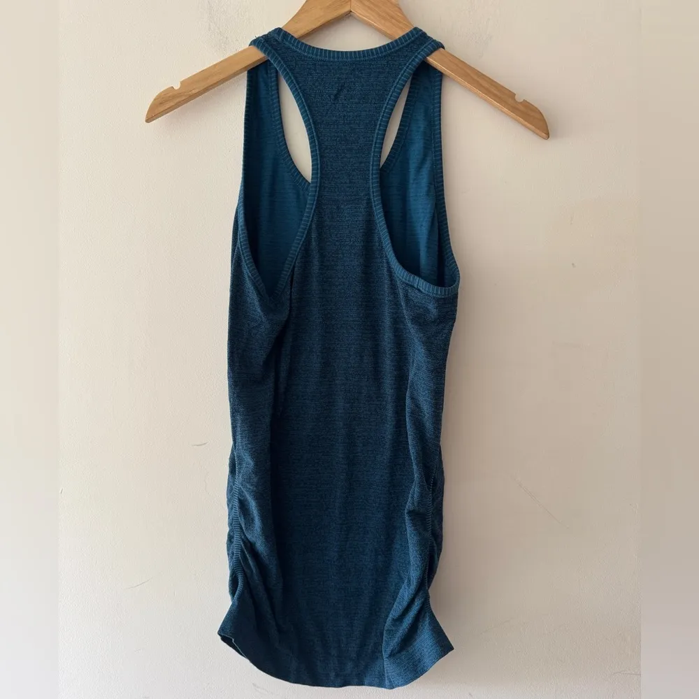 Athleta Women's Cinch Side Tank Workout Top Racerback Fitted Blue Tank Top - Image 3