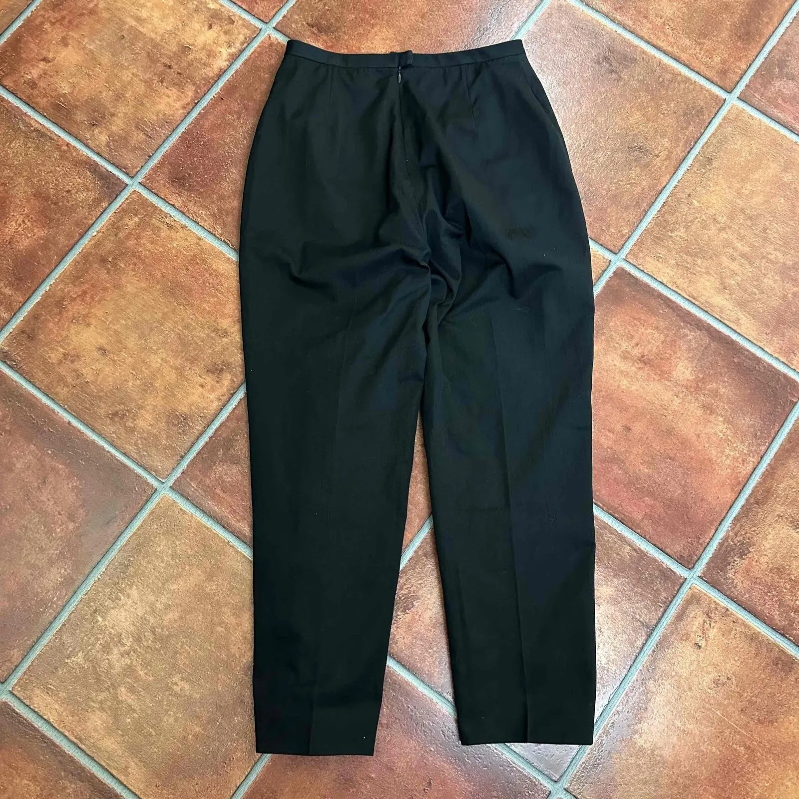 Richard Tyler Couture 100% Silk High Waisted Dress Pants Size 6 Black - Image 5