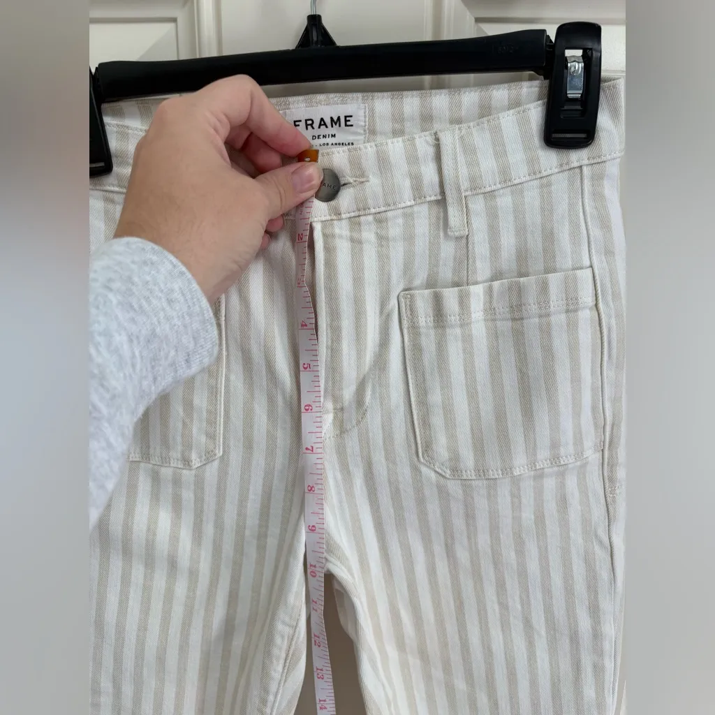 FRAME Le Bardot Striped Kick Flare Raw-Edge Jeans in Courtyard Size 25 - Image 7