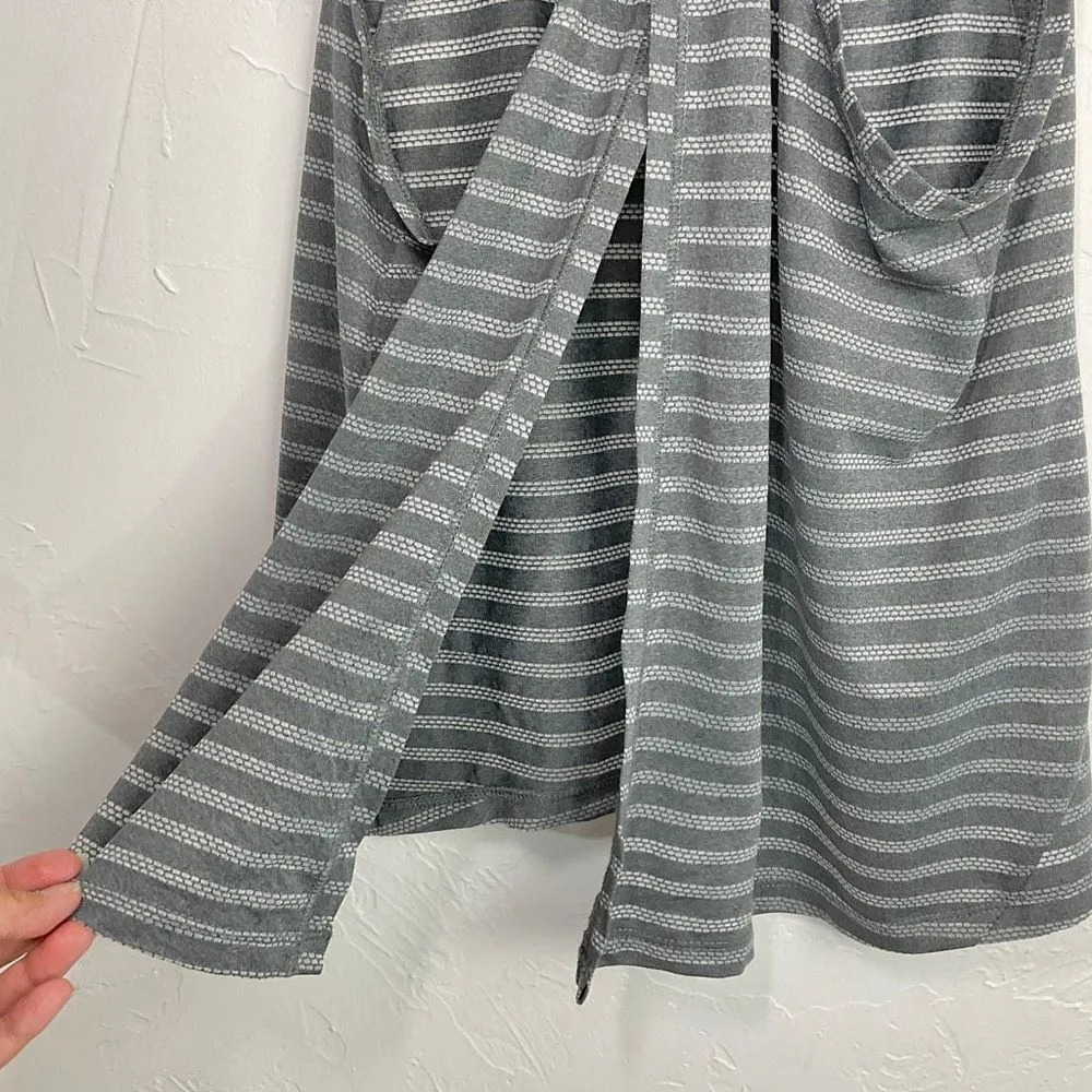 Zyia  Active Nimbus Gray Split Back Tank Top Medium - Image 4