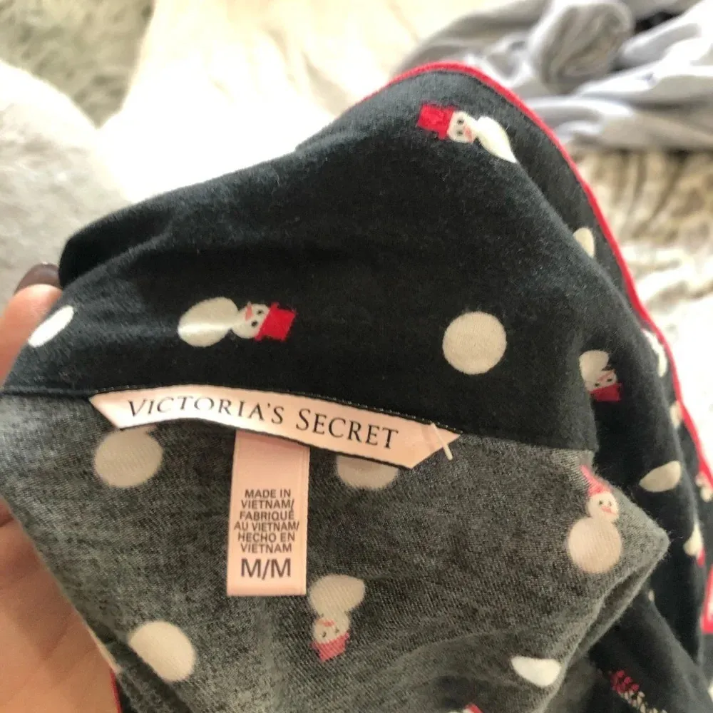 VICTORIA SECRET night top M - Image 6