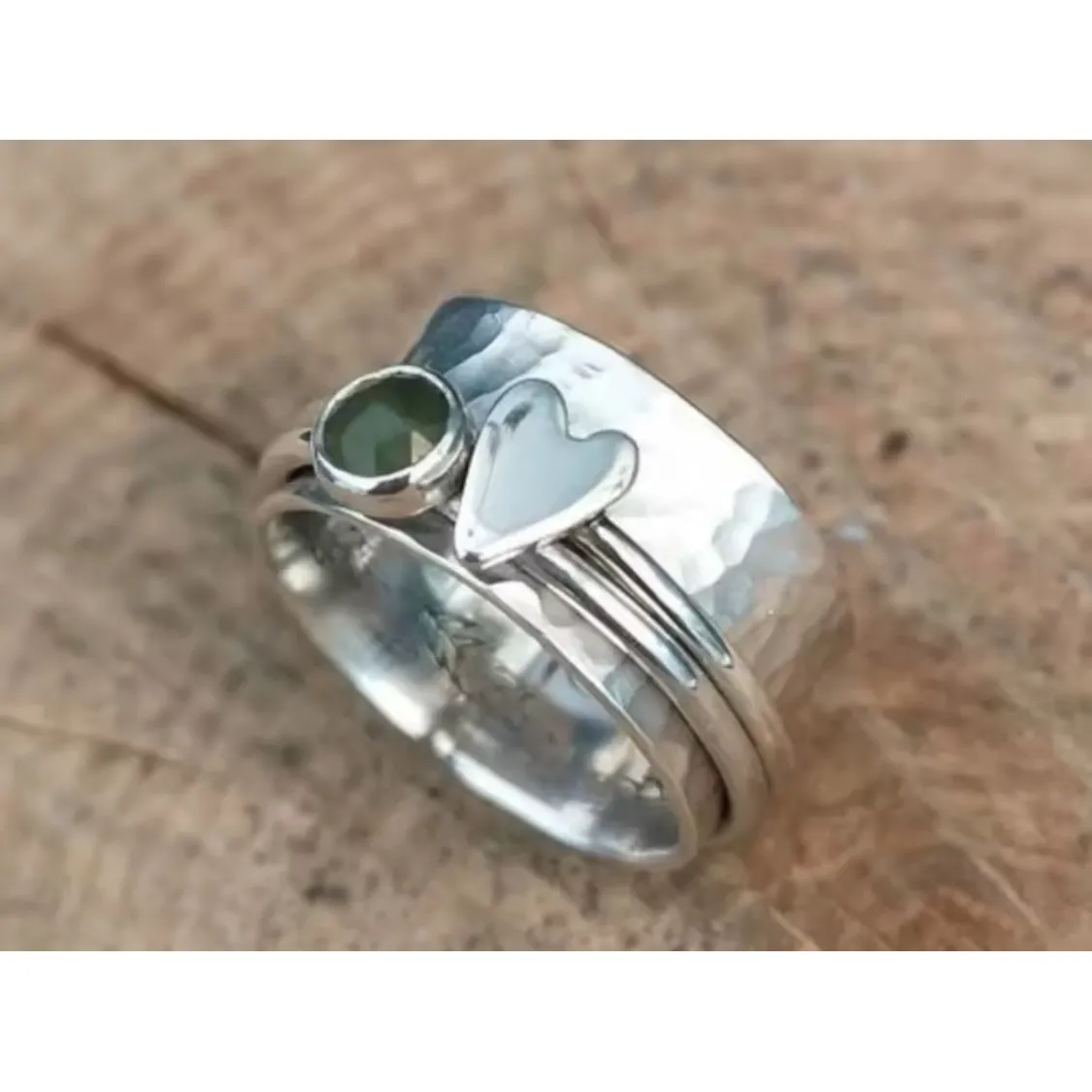 Emerald Heart Spinner‎ Ring | Silver Plated - Image 7