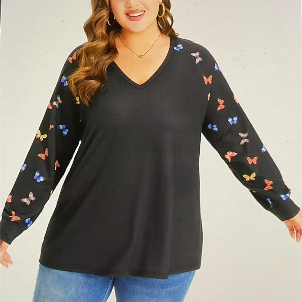 BloomChic Blk V - Image 2