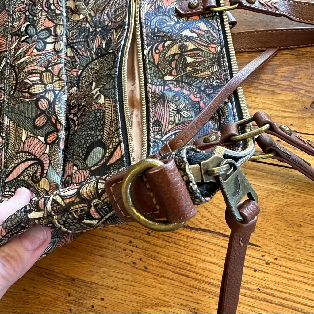 Sakroots Sienna Spirit Desert Shoulder Bag - Image 14