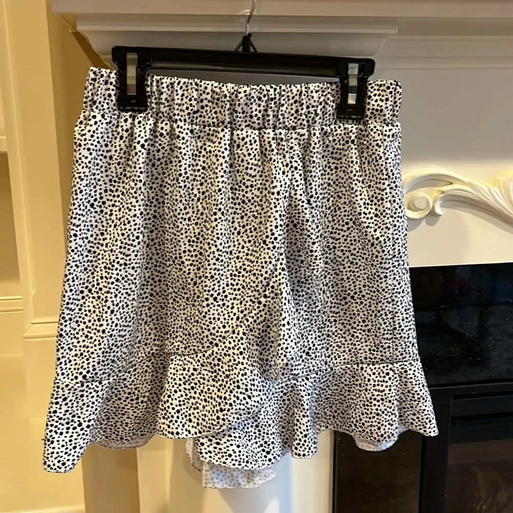Skirt White Black Dotted Flirty Ruffle Wrap Cotton Blend Womens Small - Image 4