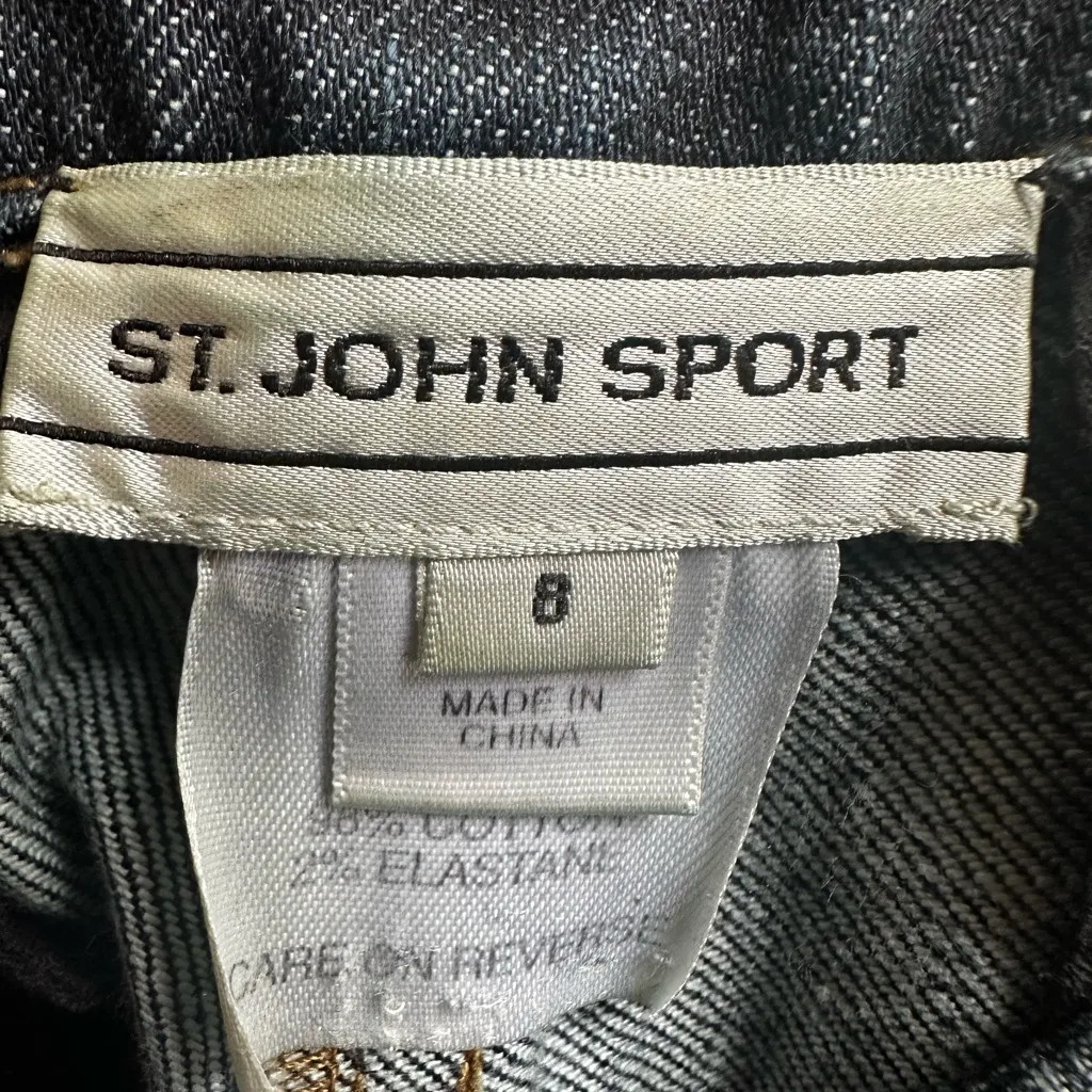 Vintage St John Sport Blue Denim Jeans Brown Leather Accents Buckle Gold Logo Size 8 - Image 9