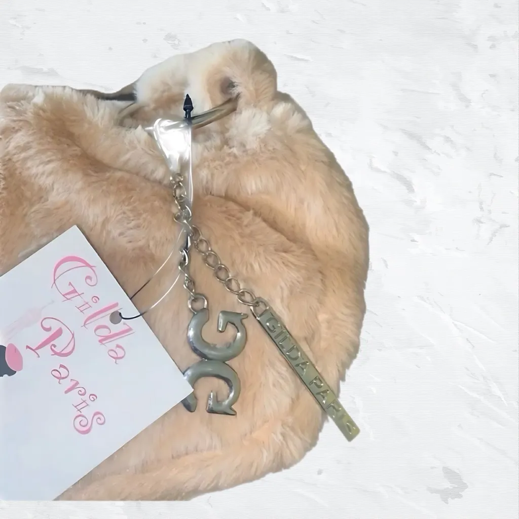 Gilda Paris Beige Tan Faux Fur Shoulder Bag With Bag Charms New With Tags - Image 4