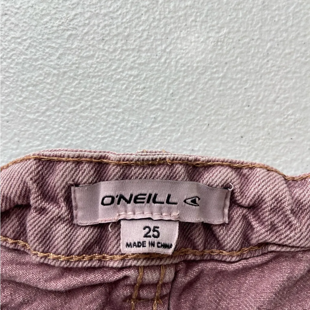 O’Neill women’s light wash maroon denim distressed hem short shorts‎ size 25 - Image 7