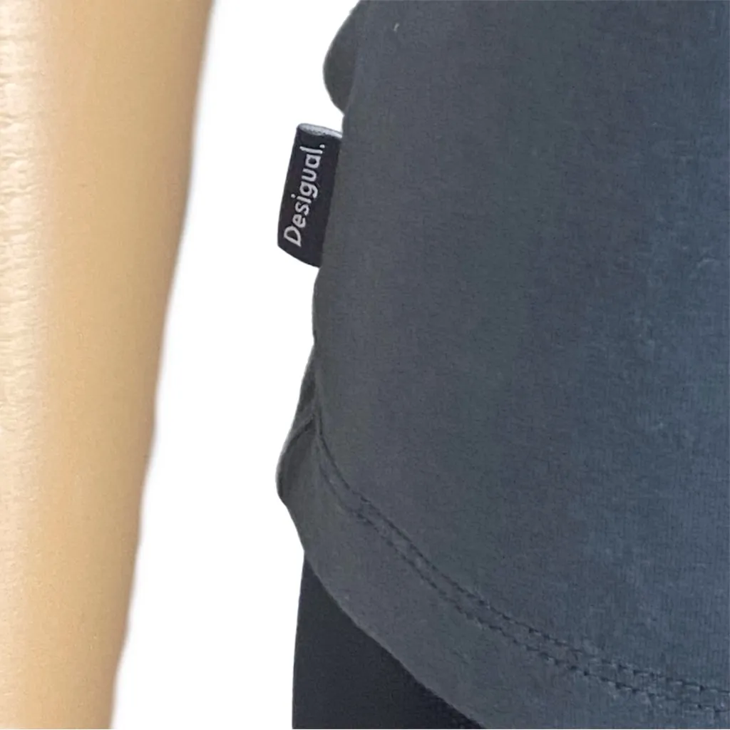 DESIGUAL dark grey tee with LOVE DSGL trimmed in tiny crystals Medium VGUC - Image 3