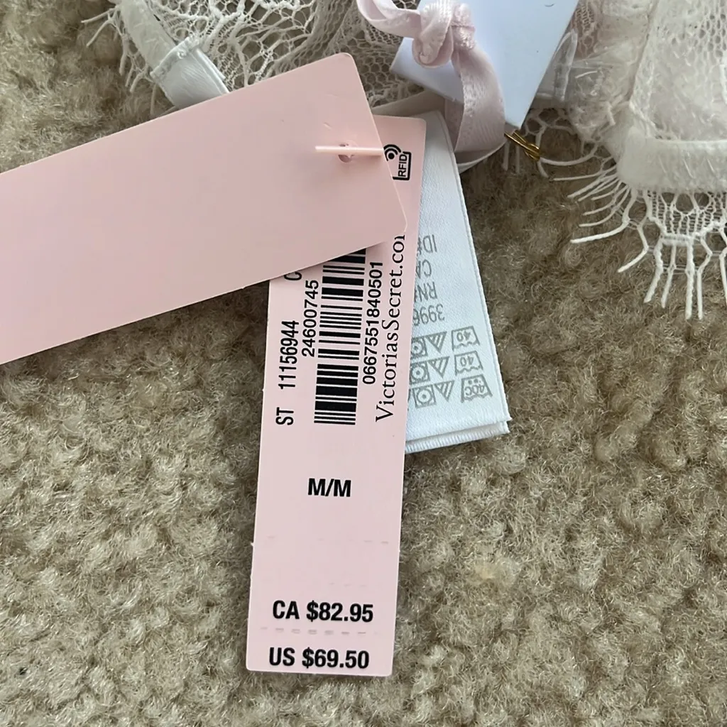 NWT Victoria’s Secret Lingerie Light Pink Lace Slip - Image 6