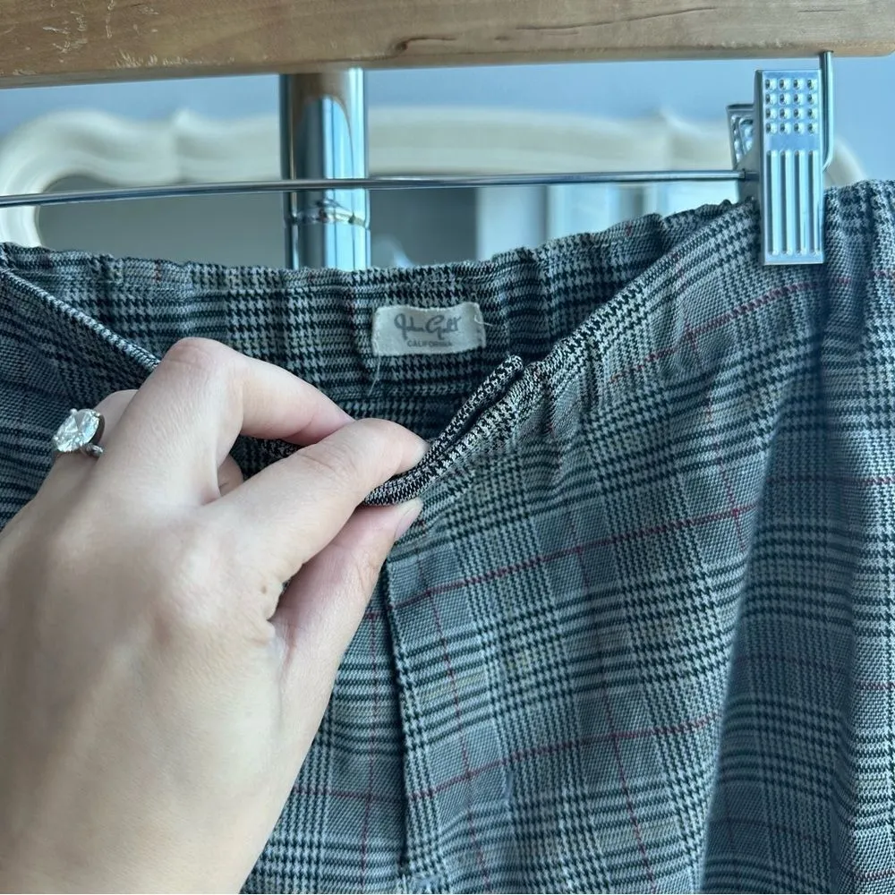 John Galt  Houndstooth Plaid Cutoff Raw Hem Shorts Size XS-S - Image 11