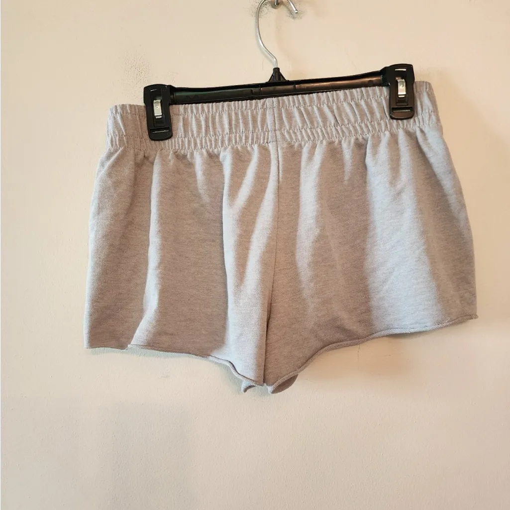 Wild Fable  grey cotton gym shorts size womens medium - Image 2