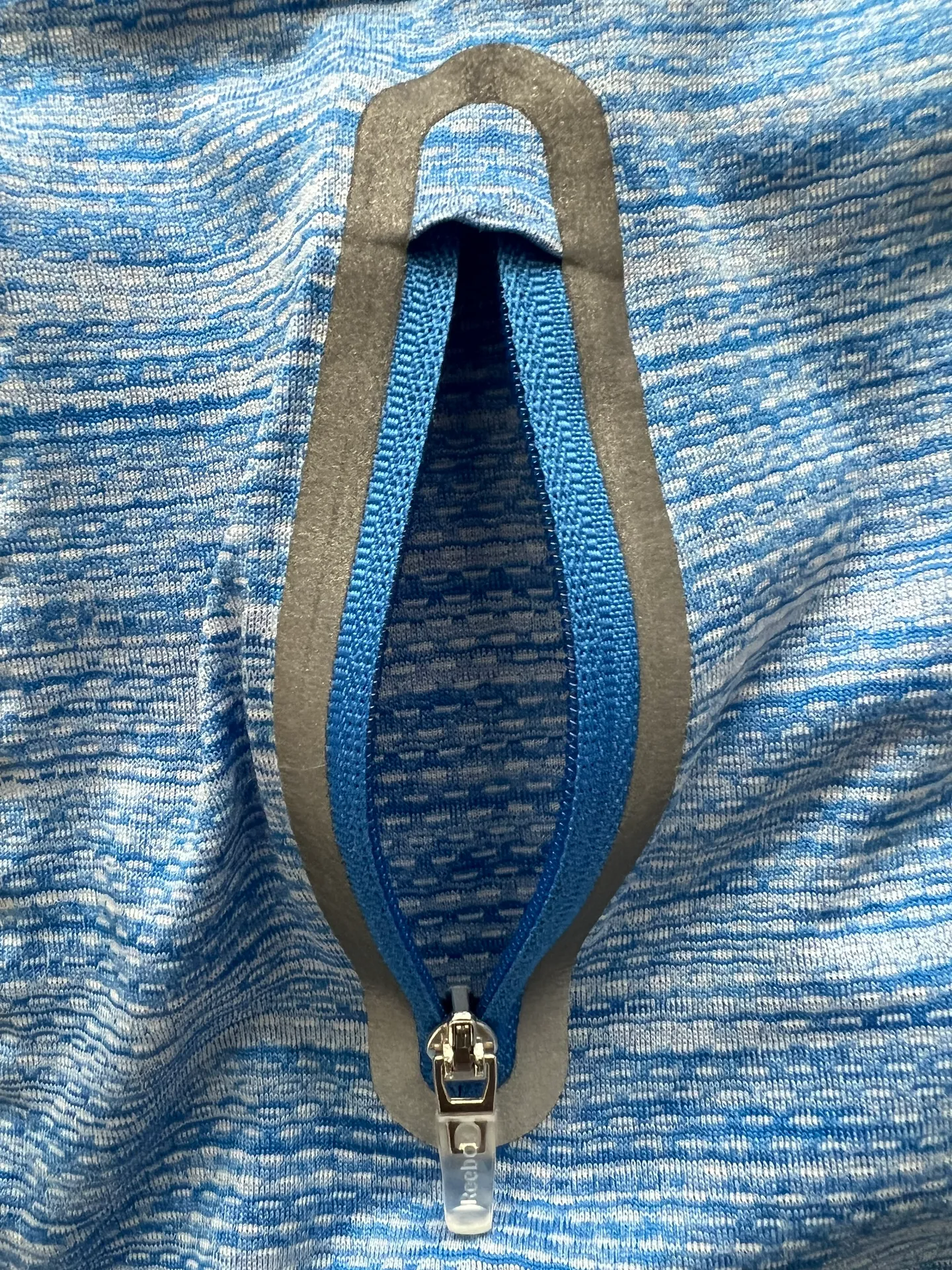 | ladies performance training shirt. Size: XL - Image 5