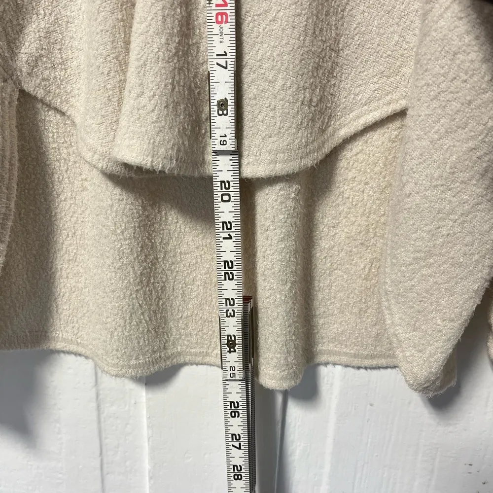 Urban Outfitters Cream off white V Neck oversized pullover size small - Image 7