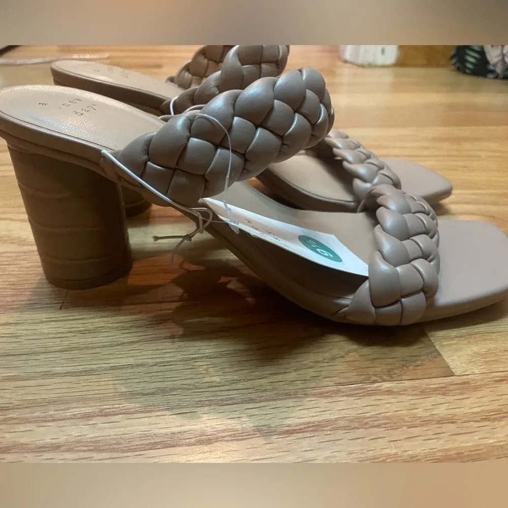 A New Day NWT  Basil Heels, Woven Braided Slip On Sandals, Mules, Womens Size 9.5 - Image 3