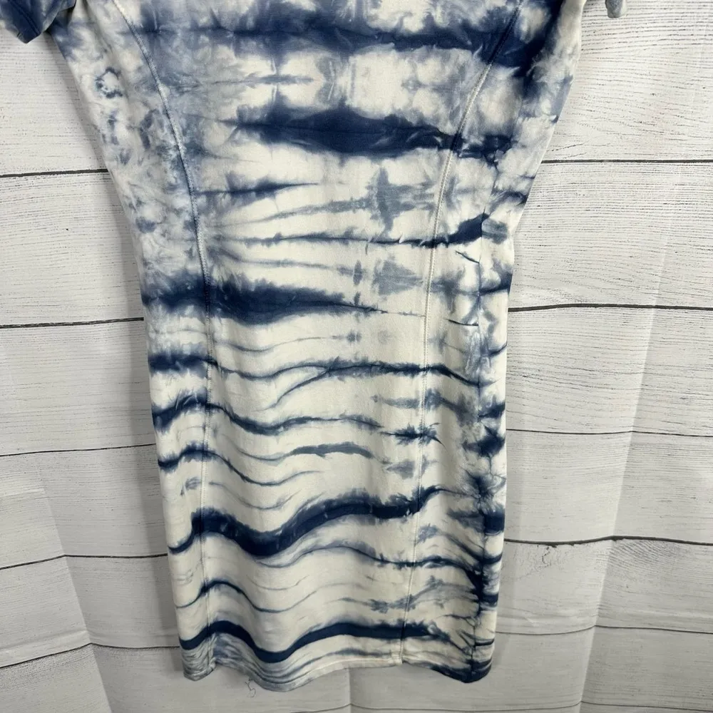 Talula Aritzia Womens size Small Tie Dye Blue Bodycon Scoop Neck Mini Dress - Image 4