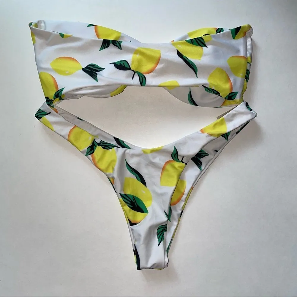 Zaful White Bikini Size 4 Novelty Lemon Print Cheeky Bandeau Twist - Image 2