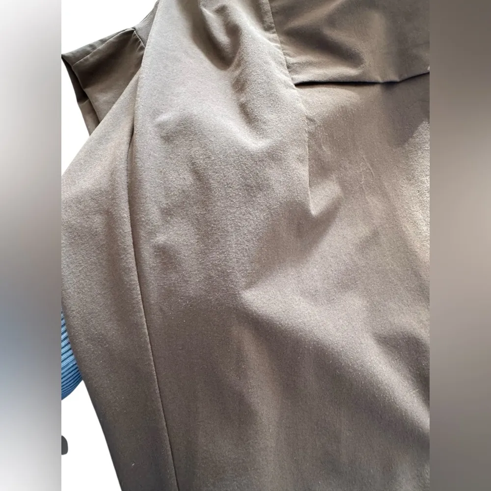 Athleta Skyline Tapered FeatherWeight stretch  Pants Tie Waist Brown Size 4 - Image 4