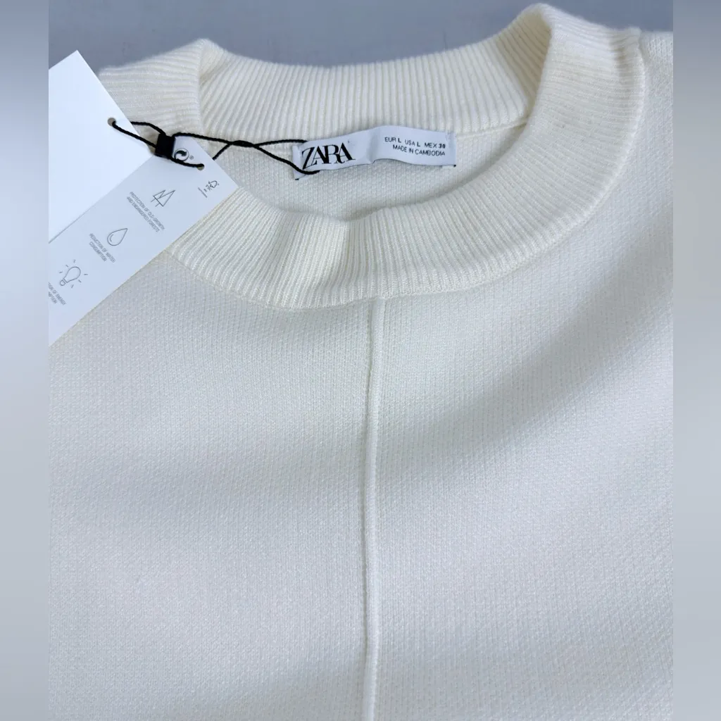 Zara Off-White Crew Neck Sweater - Image 9
