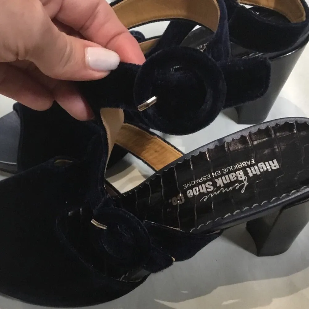 NWT Femme Right Bank Shoe Co Midnight Velvet Shoes Blue Size 10 - Image 4