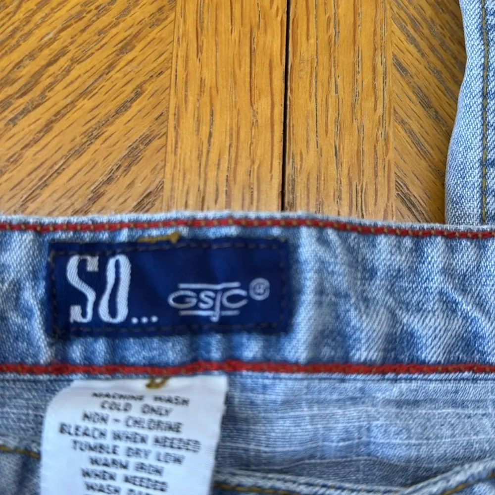 SO Light Blue Jeans size 5 short - Image 4