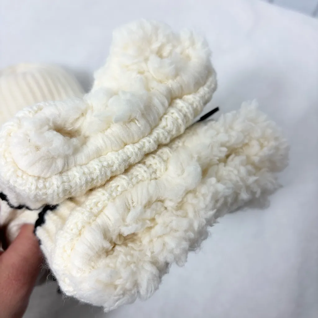 Hunter Cream Cable Knit Socks with Striped Cuff ONe Size Fits Most - Image 5