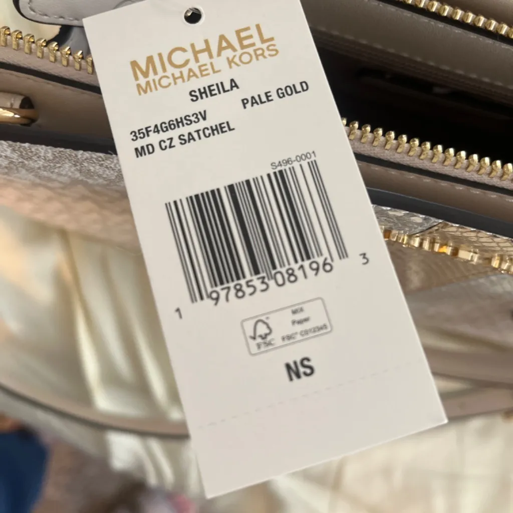 Michael Kors, leather handbag, medium size new with tags - Image 4