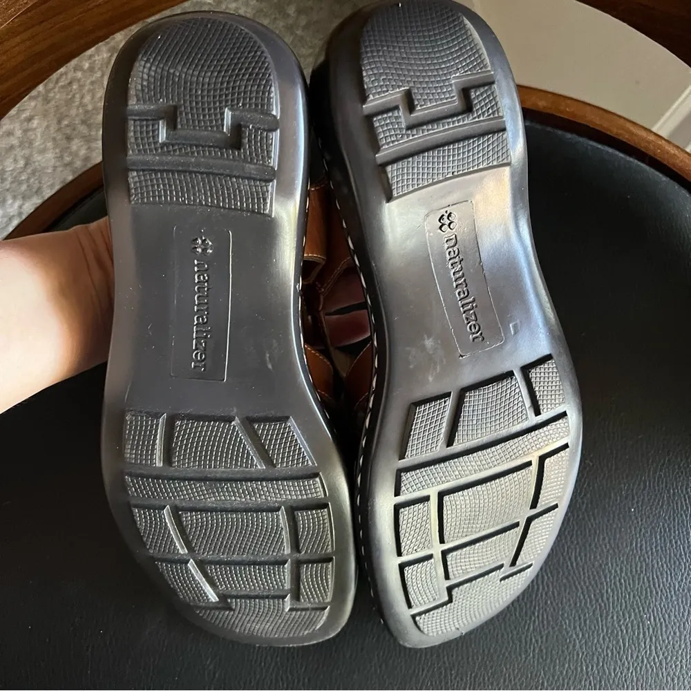 Naturalizer Craft Comfort Sandals, tan leather straps, slip on, size 7, NEW! - Image 6
