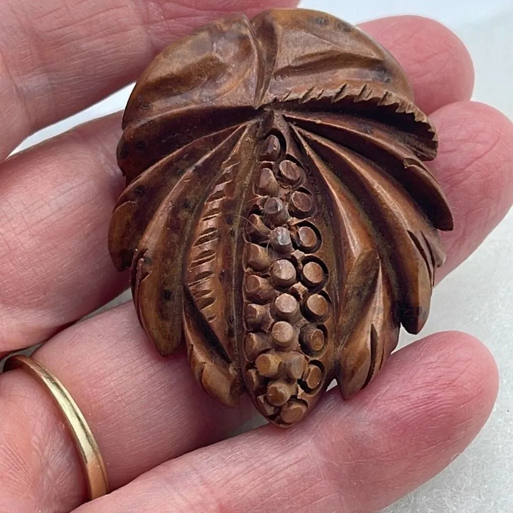 Antique-Vintage hand carved wood fur dress clip. Botanical design - Image 2