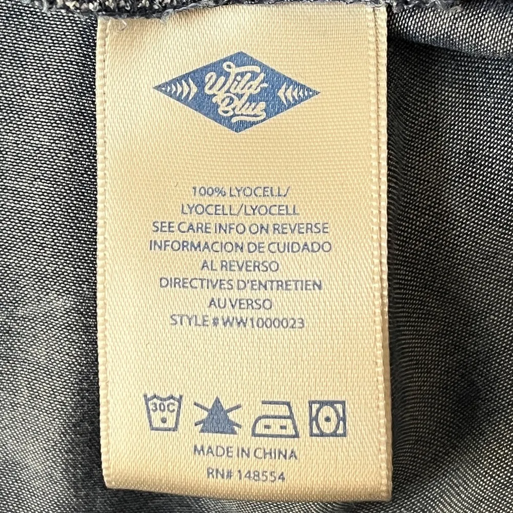 Wild Blue X Sadie Robertson Cropped Button Down Short Steve Shirt Denim Small - Image 6