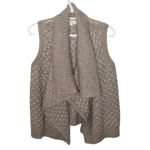 Ann Taylor Loft tan chunky knit shawl vest size S - Image 14