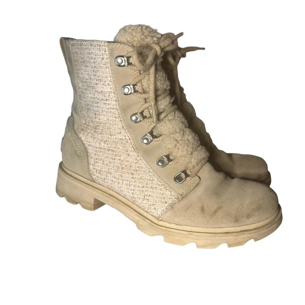 Sorel LENNOX™ Lace Cozy Booties Beige Winter Ankle Boots Biker Waterproof Size 9 - Image 2