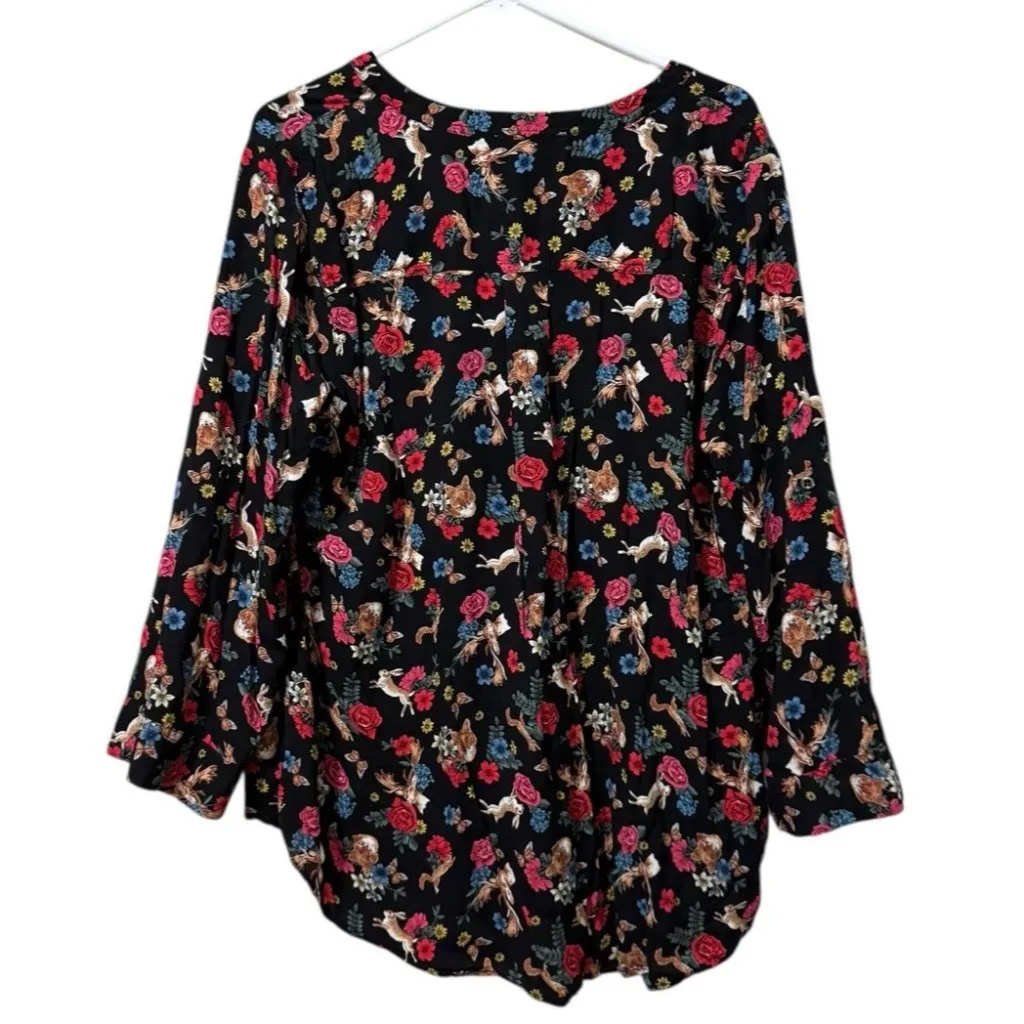 Philosophy Women Size 1X Popover Tunic Black Floral Bunny Fox Deer Wildlife - Image 2